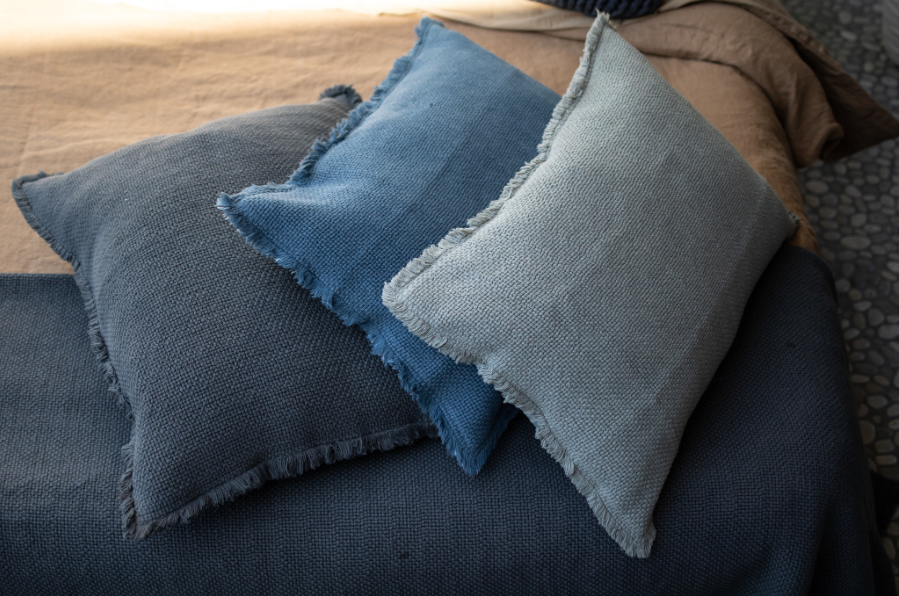 How to Choose the Perfect Cushion Cover for Your Home