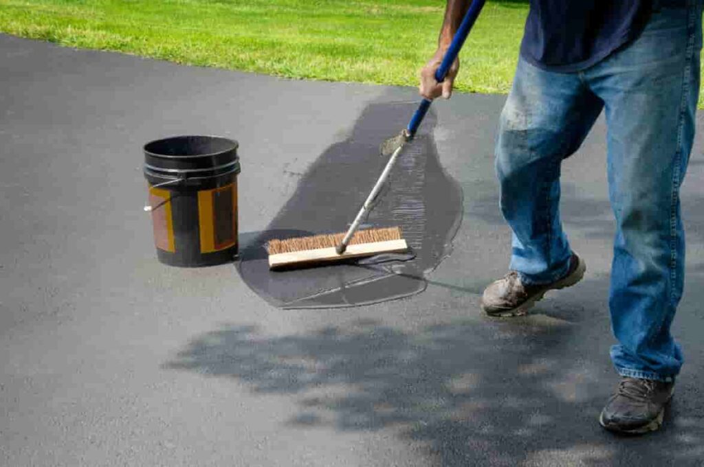 Why You Should Use a Concrete Sealer for Your Driveway