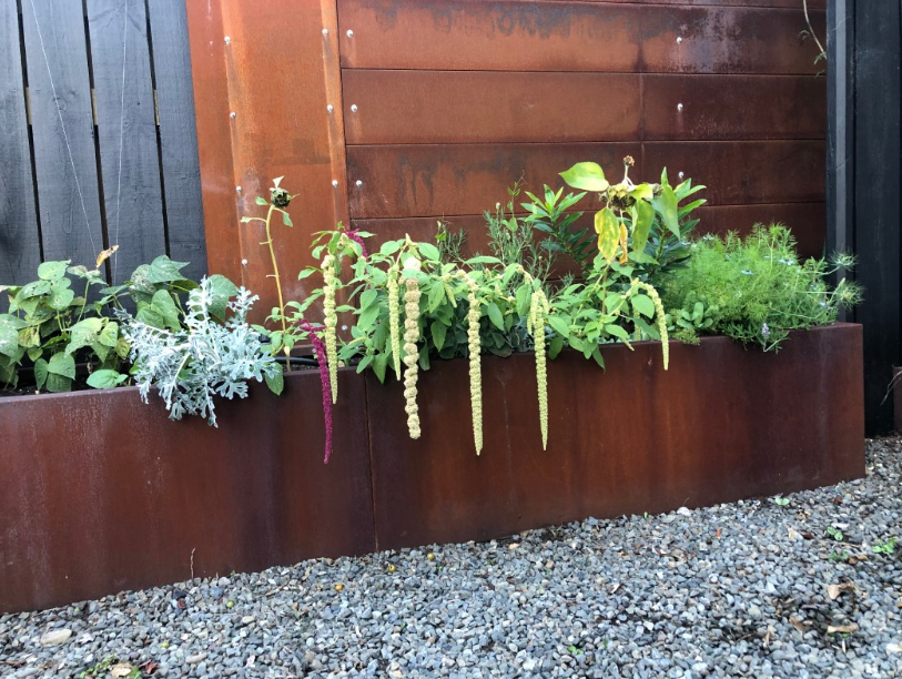 4 Ideas For Using Raised Planter Boxes In Landscaping