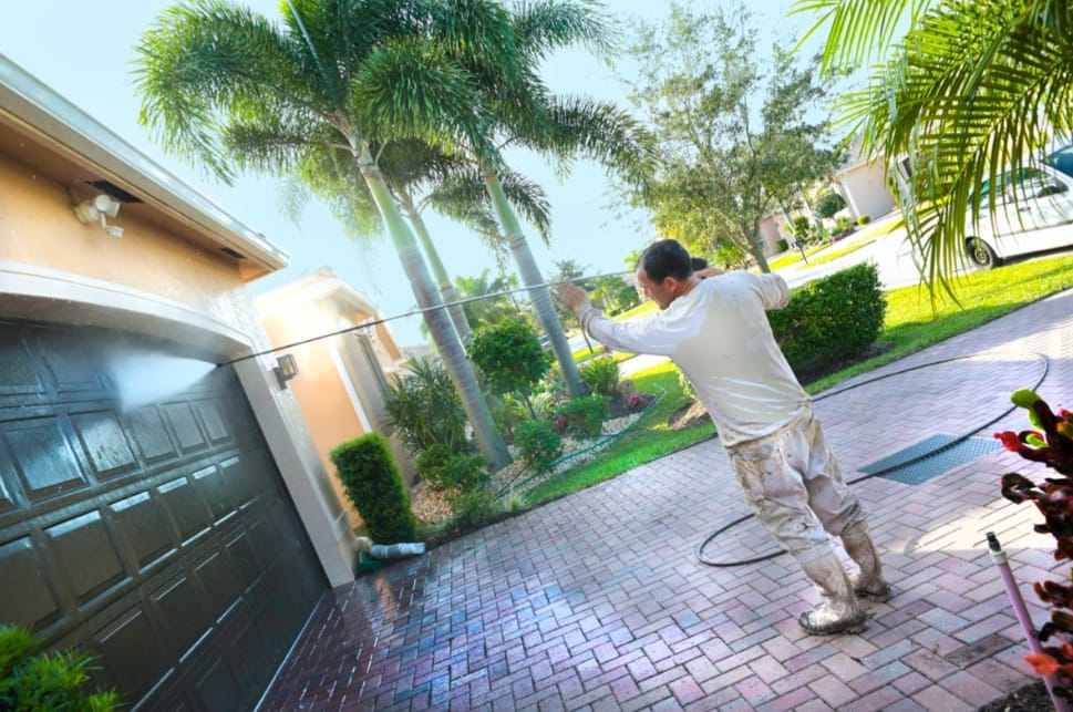 Why Professional House Washing in Roseville Chase is a Worthwhile Investment